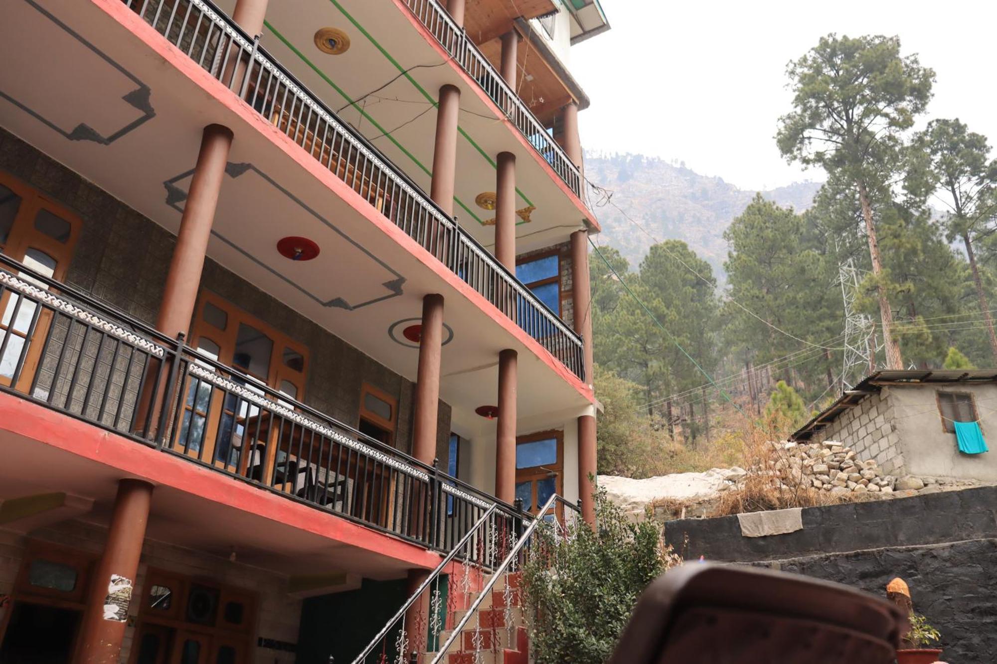 Chalo Chhalal Hotel & Cafe Kasol Exterior foto