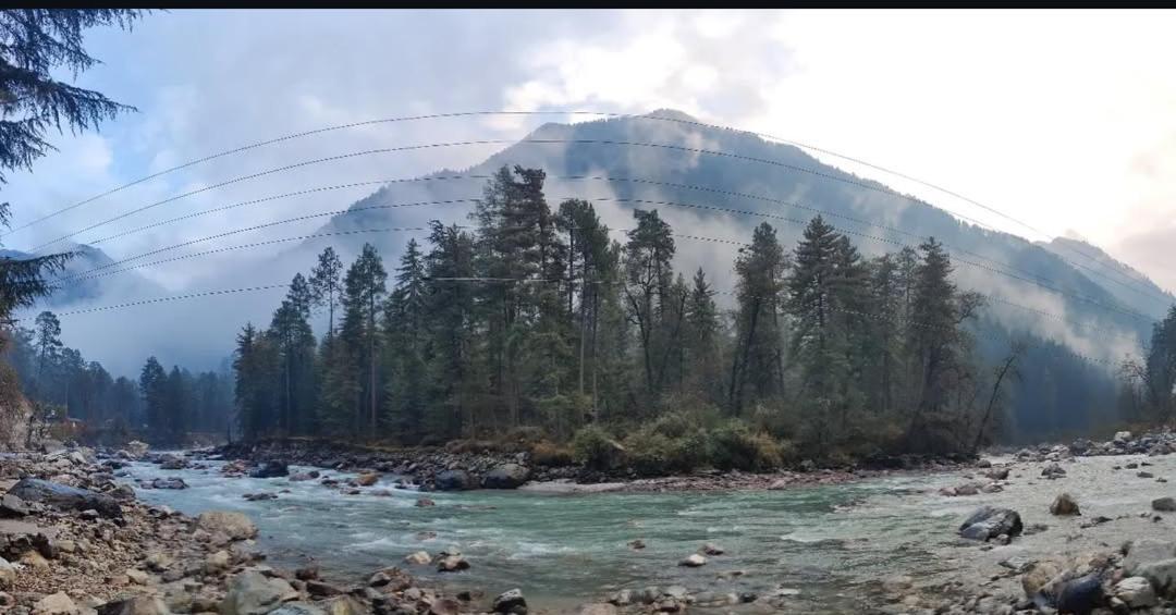 Chalo Chhalal Hotel & Cafe Kasol Exterior foto
